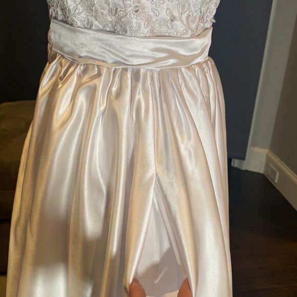 Women’s White Satin Full Length Prom Party Dress Corset Back Size 2 NWOT - Picture 8 of 12